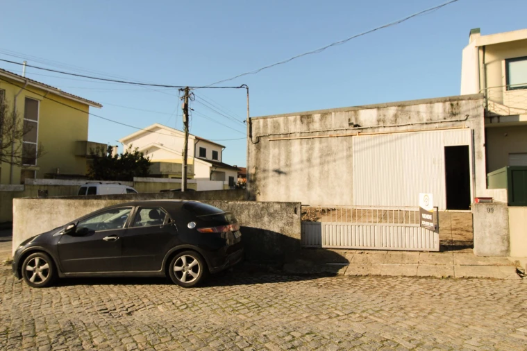 Armazém para Venda em Matosinhos e Leça da Palmeira Foto 2