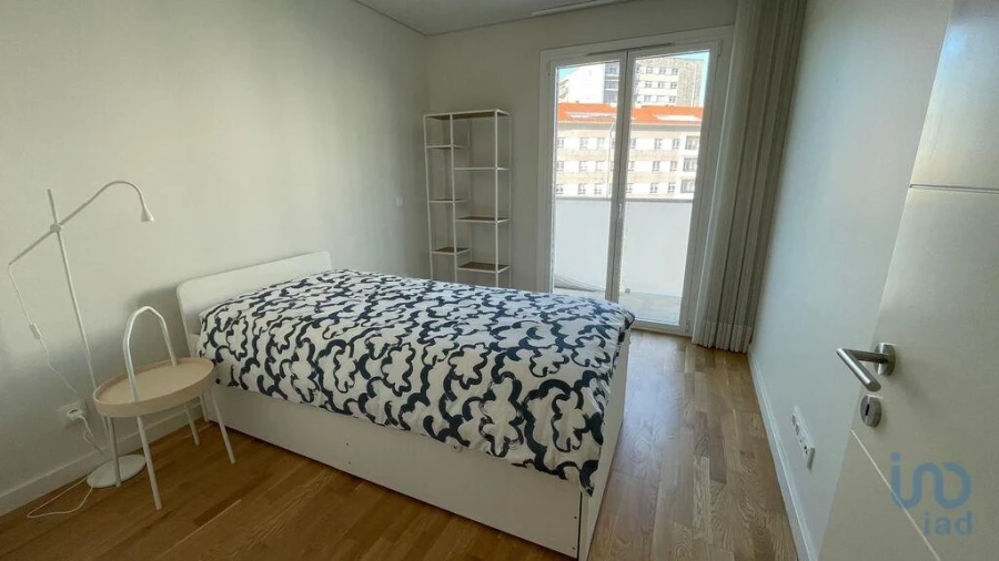 Apartamento T2 para Venda em Lordelo do Ouro e Massarelos Foto 10