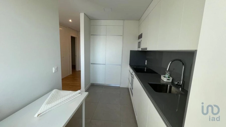 Apartamento T2 para Venda em Lordelo do Ouro e Massarelos Foto 7
