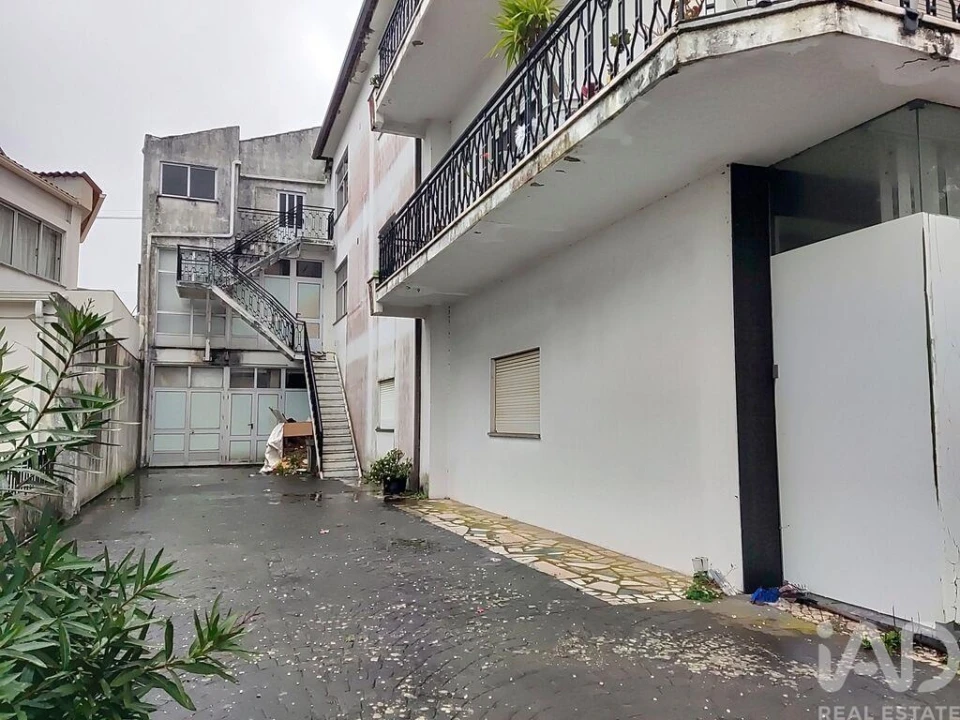 Loja para Arrendamento em Nossa Senhora das Misericordias Foto 18