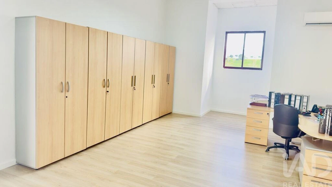 Escritório para Venda em Mina de Água Foto 17