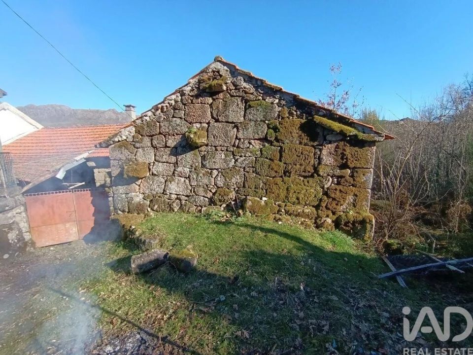 Moradia para Venda em Castro Laboreiro e Lamas de Mouro Foto 22