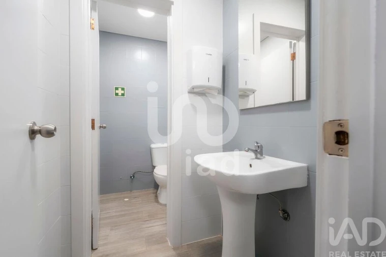 Loja para Venda em Faro (Sé e São Pedro) Foto 17