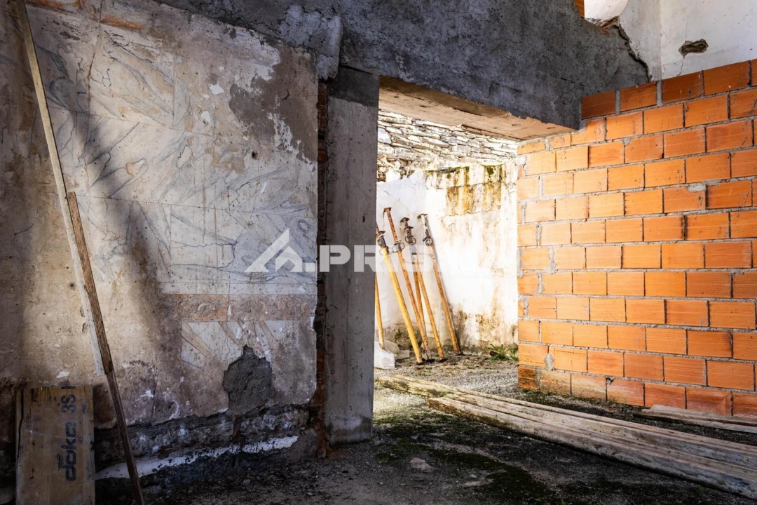 Moradia T5 para Venda em Perais Foto 21