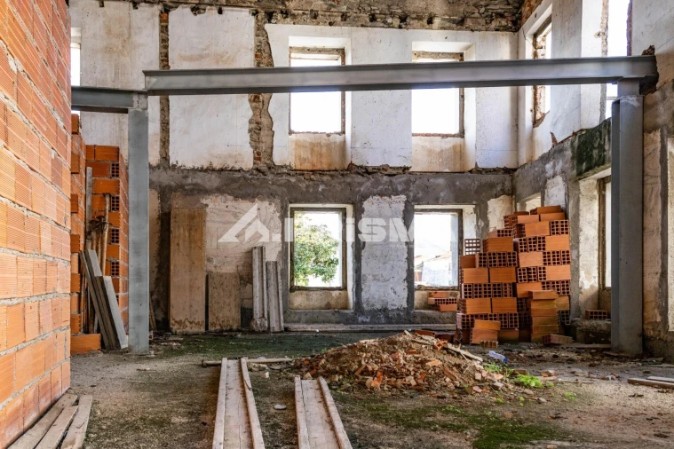 Moradia T5 para Venda em Perais Foto 24