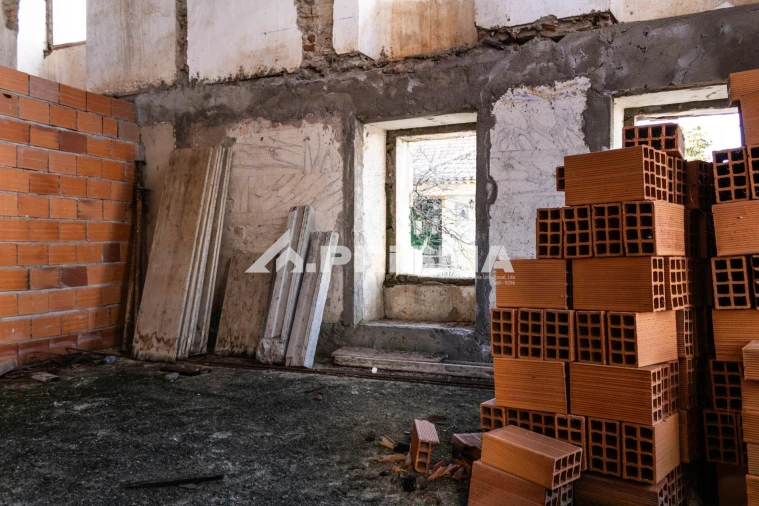 Moradia T5 para Venda em Perais Foto 20