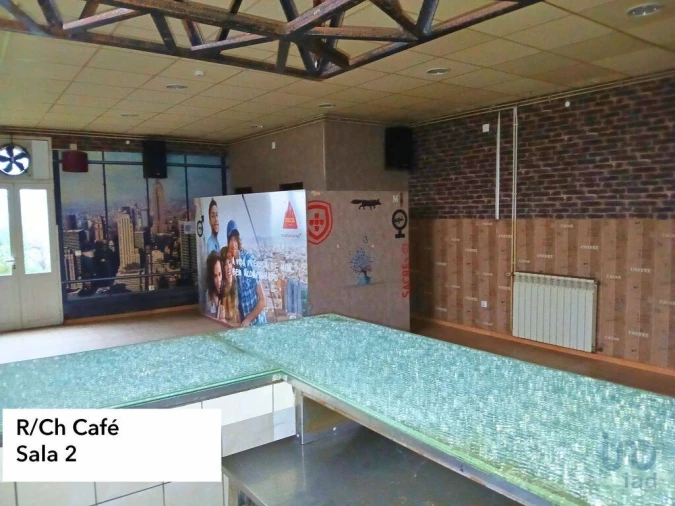 Prédio para Venda em Orjais Foto 6