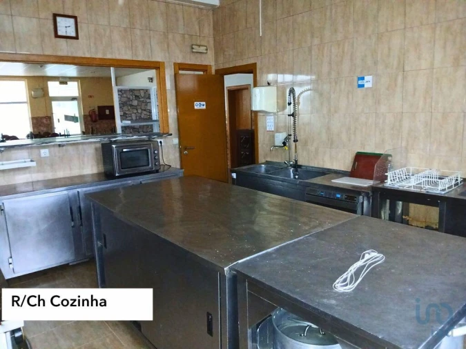 Prédio para Venda em Orjais Foto 9