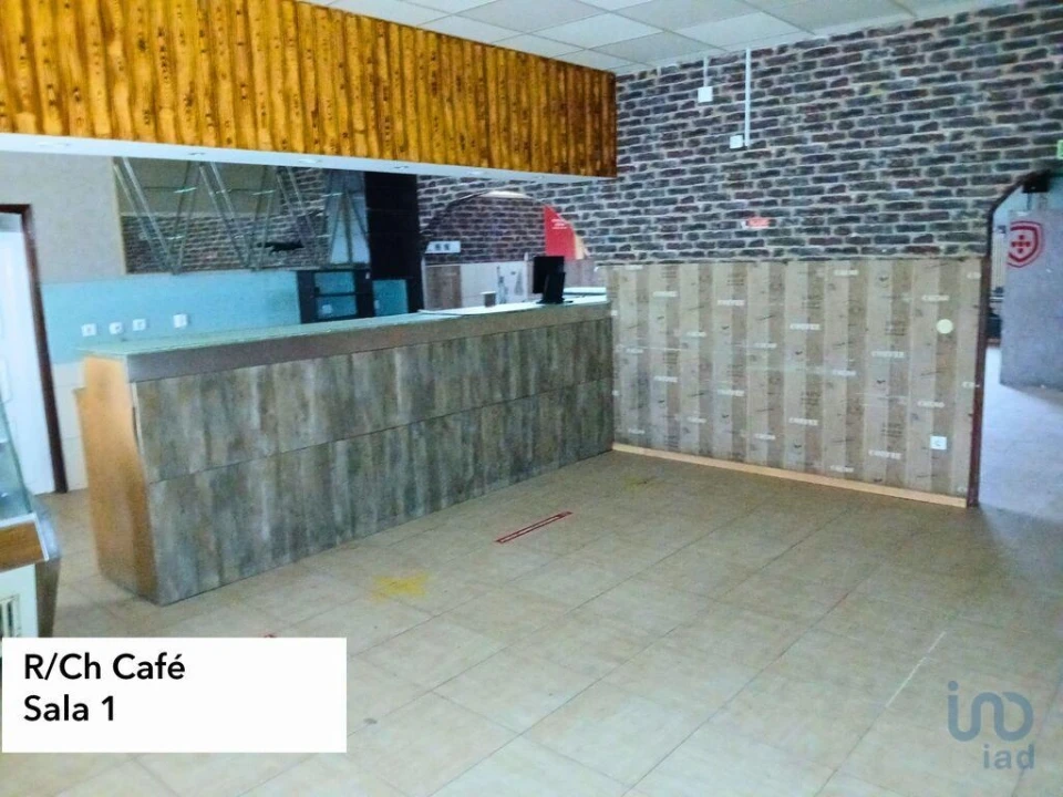 Prédio para Venda em Orjais Foto 3