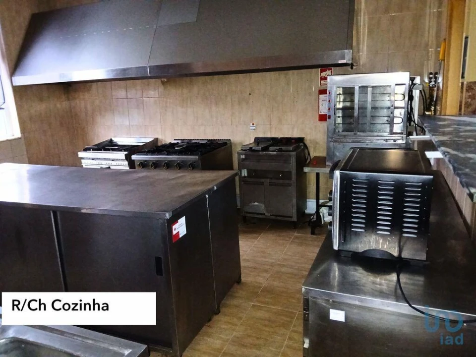 Prédio para Venda em Orjais Foto 8