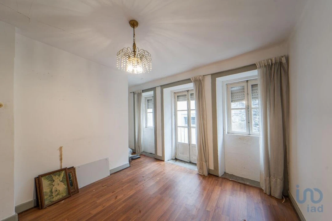 Prédio para Venda em Subportela, Deocriste e Portela Susã Foto 5