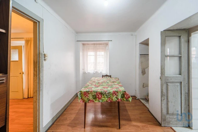 Prédio para Venda em Subportela, Deocriste e Portela Susã Foto 14