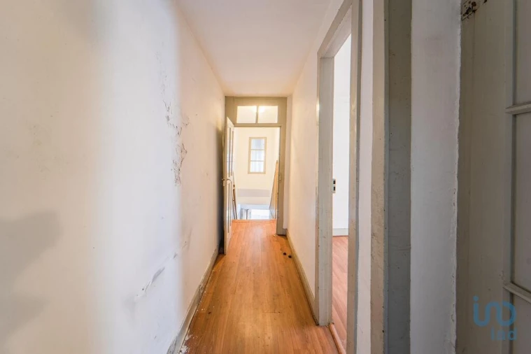 Prédio para Venda em Subportela, Deocriste e Portela Susã Foto 10