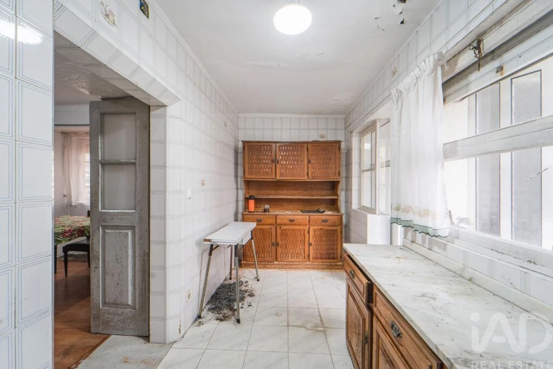 Prédio para Venda em Subportela, Deocriste e Portela Susã Foto 17