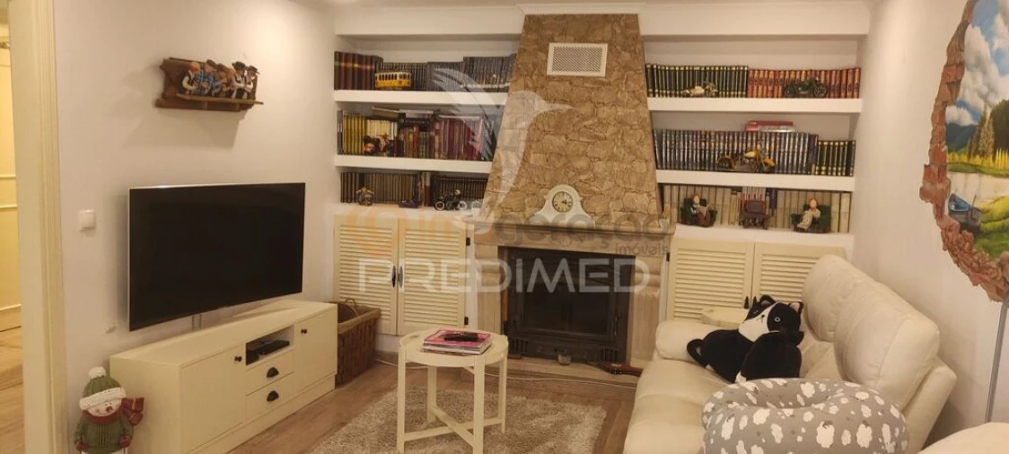 Quinta T3 para Venda em Santa Maria e São Miguel, São Martinho, São Pedro Penaferrim Foto 6