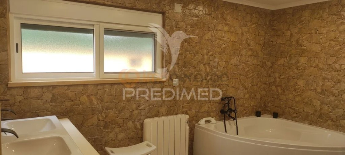 Quinta T3 para Venda em Santa Maria e São Miguel, São Martinho, São Pedro Penaferrim Foto 8