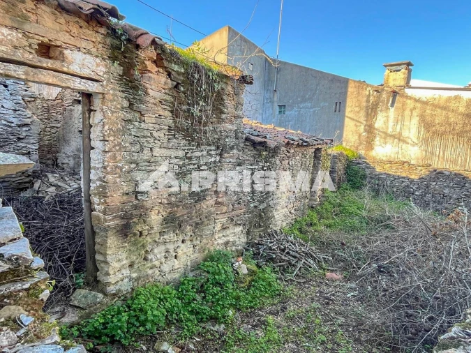 Moradia T4 para Venda em Sarnadas de Rodão Foto 8