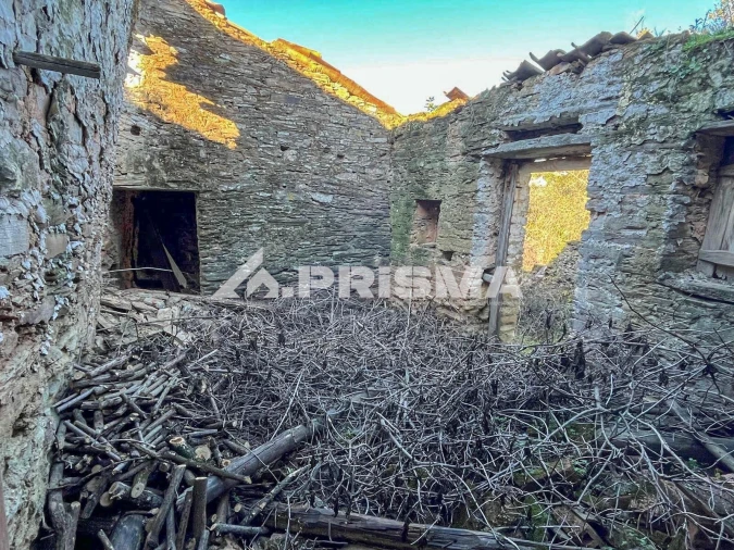 Moradia T4 para Venda em Sarnadas de Rodão Foto 9