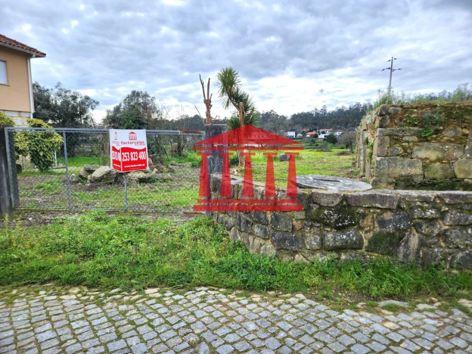 Terreno para Venda em Alheira e Igreja Nova Foto 18