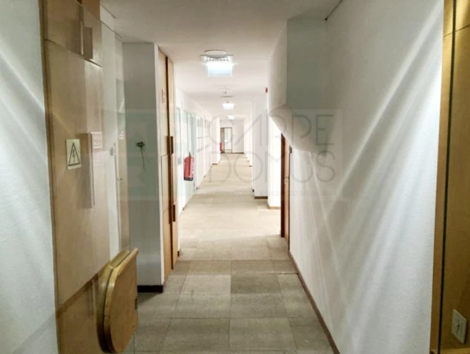 Escritório para Venda em Avenidas Novas Foto 42