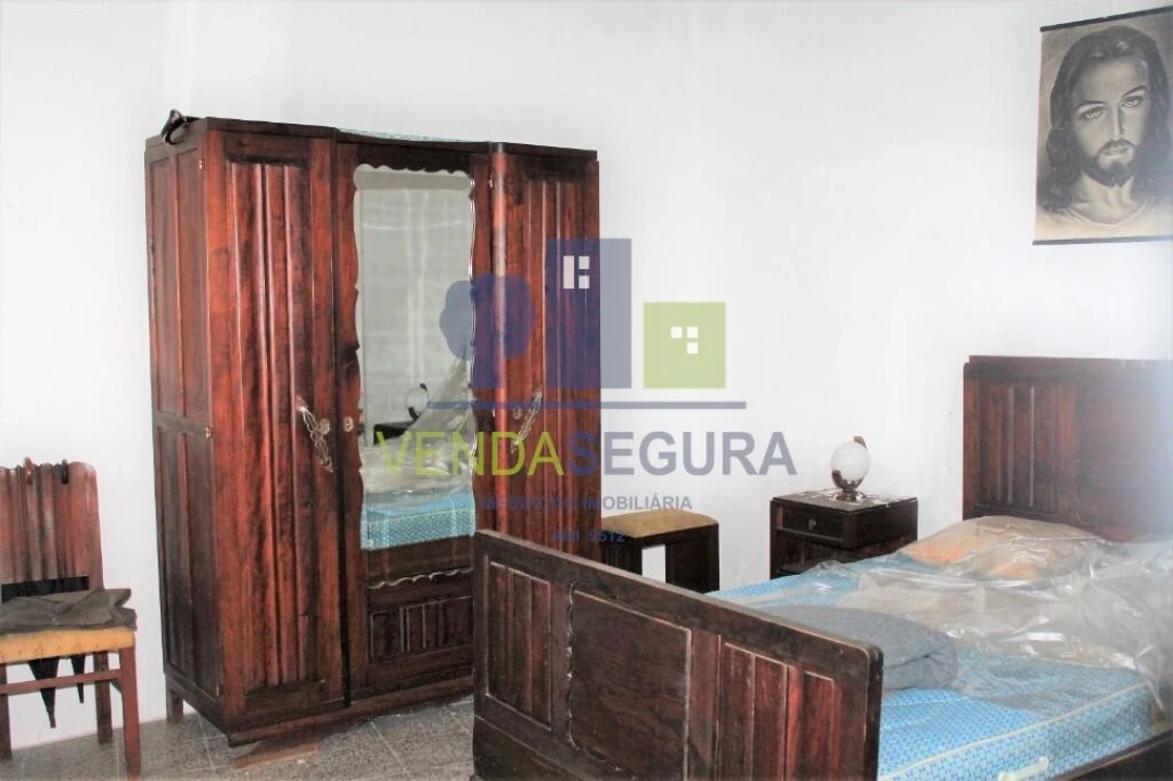 Moradia T1 para Venda em Safara e Santo Aleixo da Restauração Foto 4