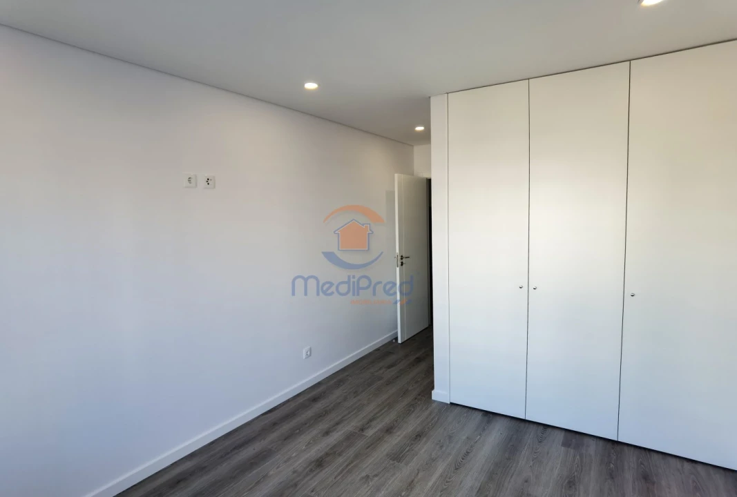 Apartamento T5 para Venda em Montijo e Afonsoeiro Foto 7