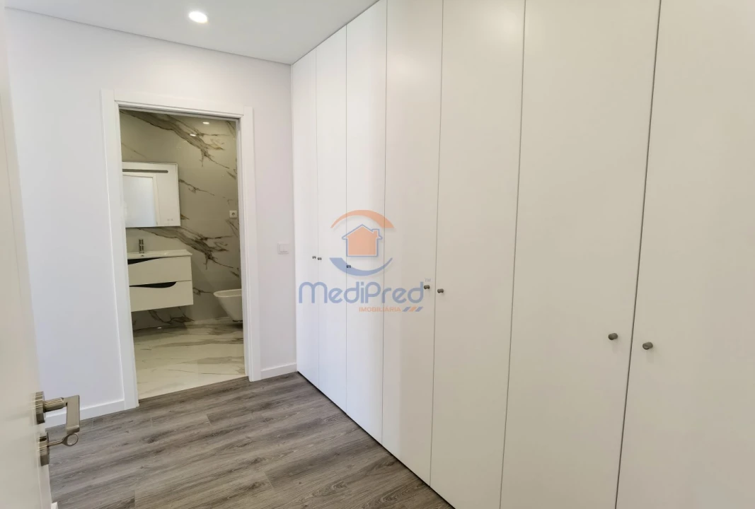 Apartamento T5 para Venda em Montijo e Afonsoeiro Foto 9