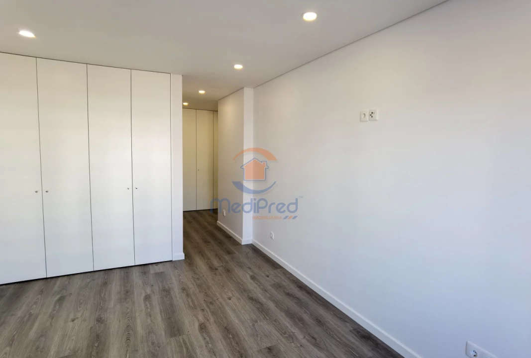 Apartamento T5 para Venda em Montijo e Afonsoeiro Foto 11