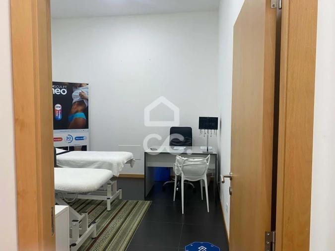 Negócio para Venda em Santa Maria Maior e Monserrate e Meadela Foto 7