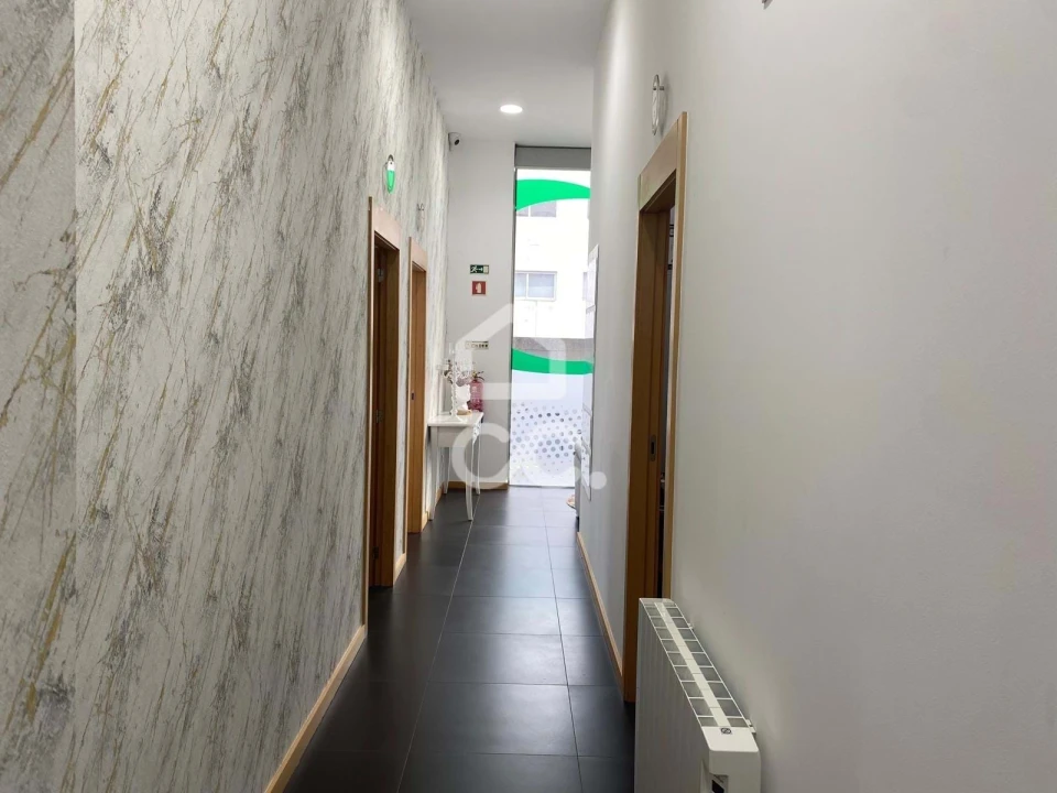 Negócio para Venda em Santa Maria Maior e Monserrate e Meadela Foto 12