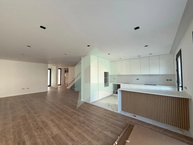 Moradia T3 para Venda em Barcelos, V.Boa, V.Frescainha Foto 4