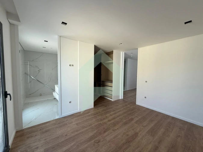 Moradia T3 para Venda em Barcelos, V.Boa, V.Frescainha Foto 17