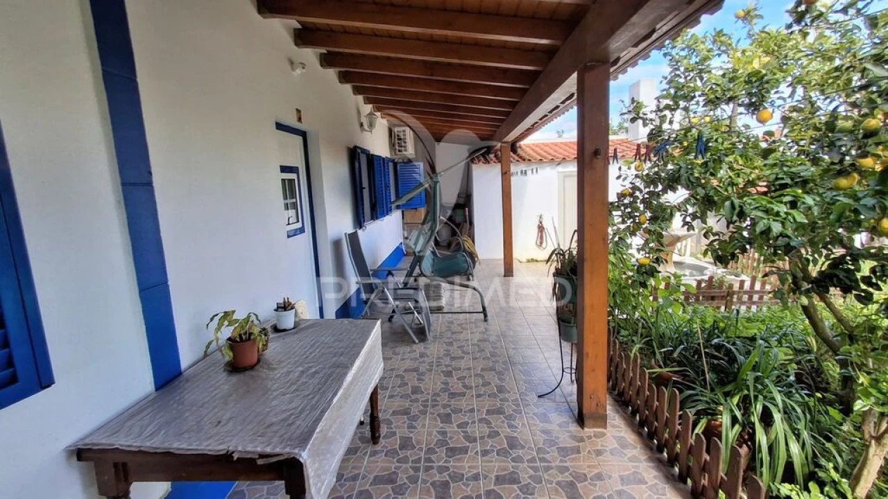 Moradia T5 para Venda em Longueira/Almograve Foto 4