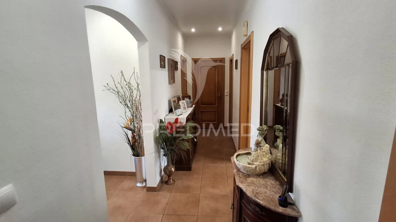 Moradia T5 para Venda em Longueira/Almograve Foto 16