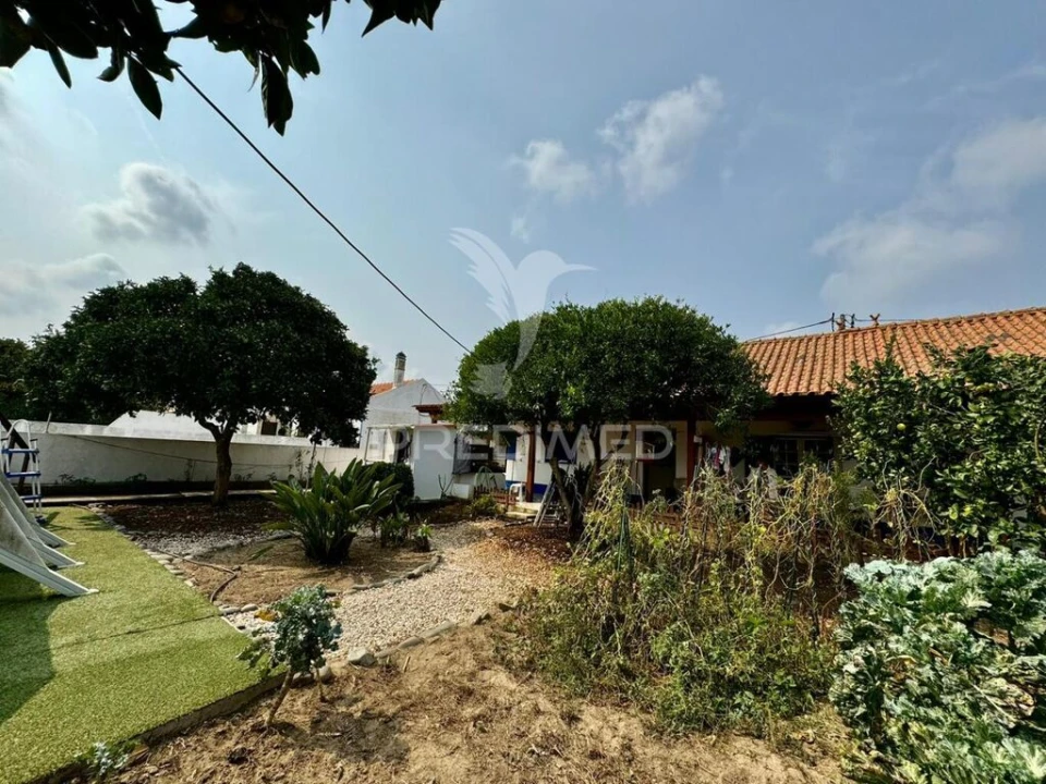 Moradia T5 para Venda em Longueira/Almograve Foto 8