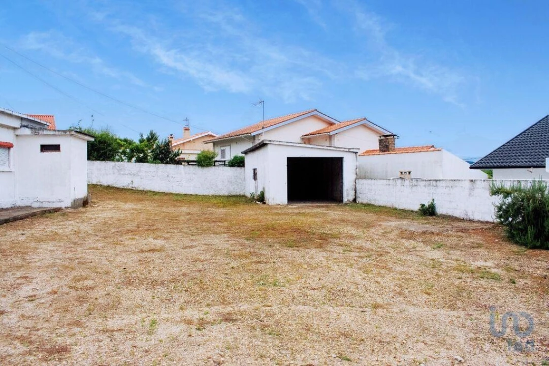 Moradia T5 para Venda em Loivo Foto 2