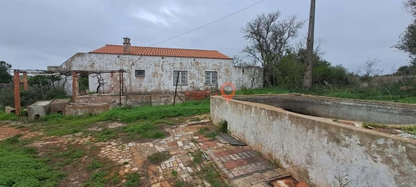 Moradia T4 para Venda em Lagos (São Sebastião e Santa Maria)