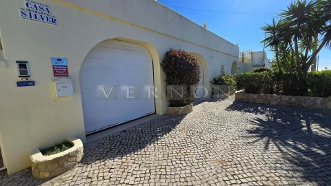 Moradia T5 para Venda em Lagoa e Carvoeiro