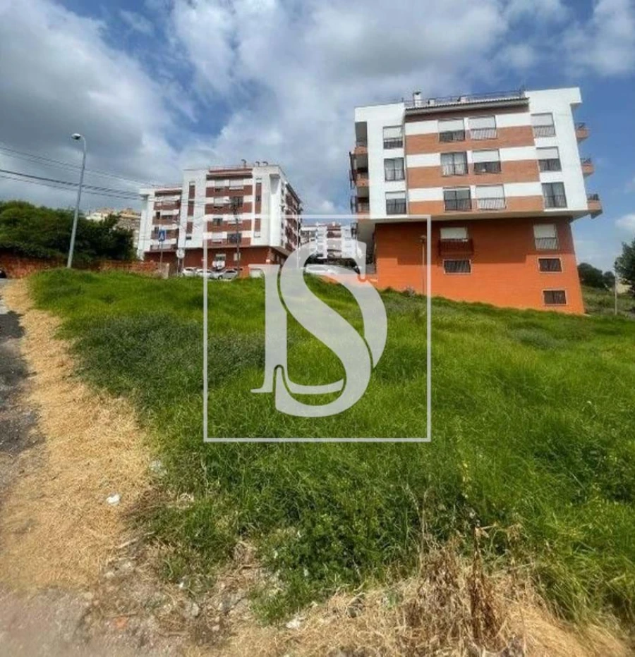 Terreno para Venda em Mina de Água Foto 3