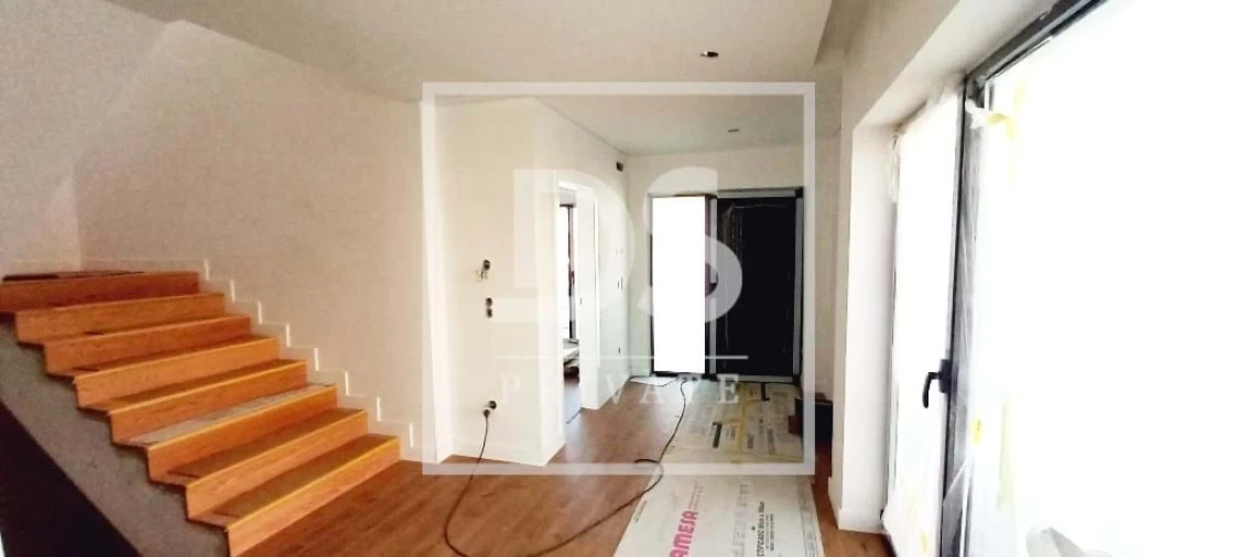 Moradia T4 para Venda em Igreja Nova e Cheleiros Foto 5