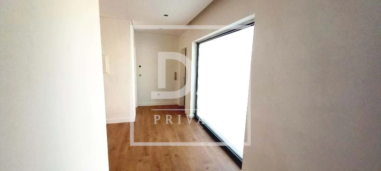 Moradia T4 para Venda em Igreja Nova e Cheleiros Foto 17