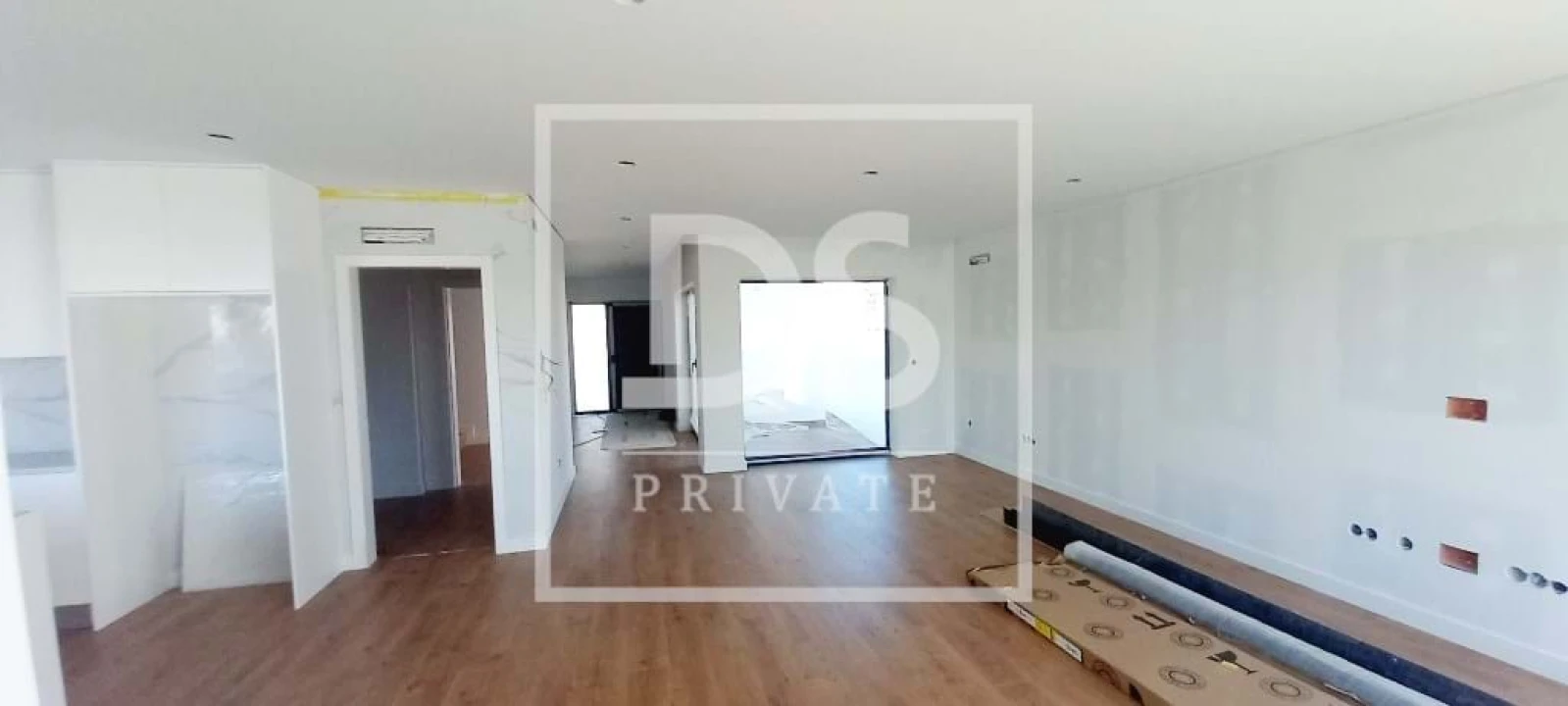 Moradia T4 para Venda em Igreja Nova e Cheleiros Foto 4