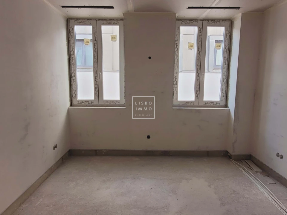 Moradia T5 para Venda em Misericórdia Foto 34