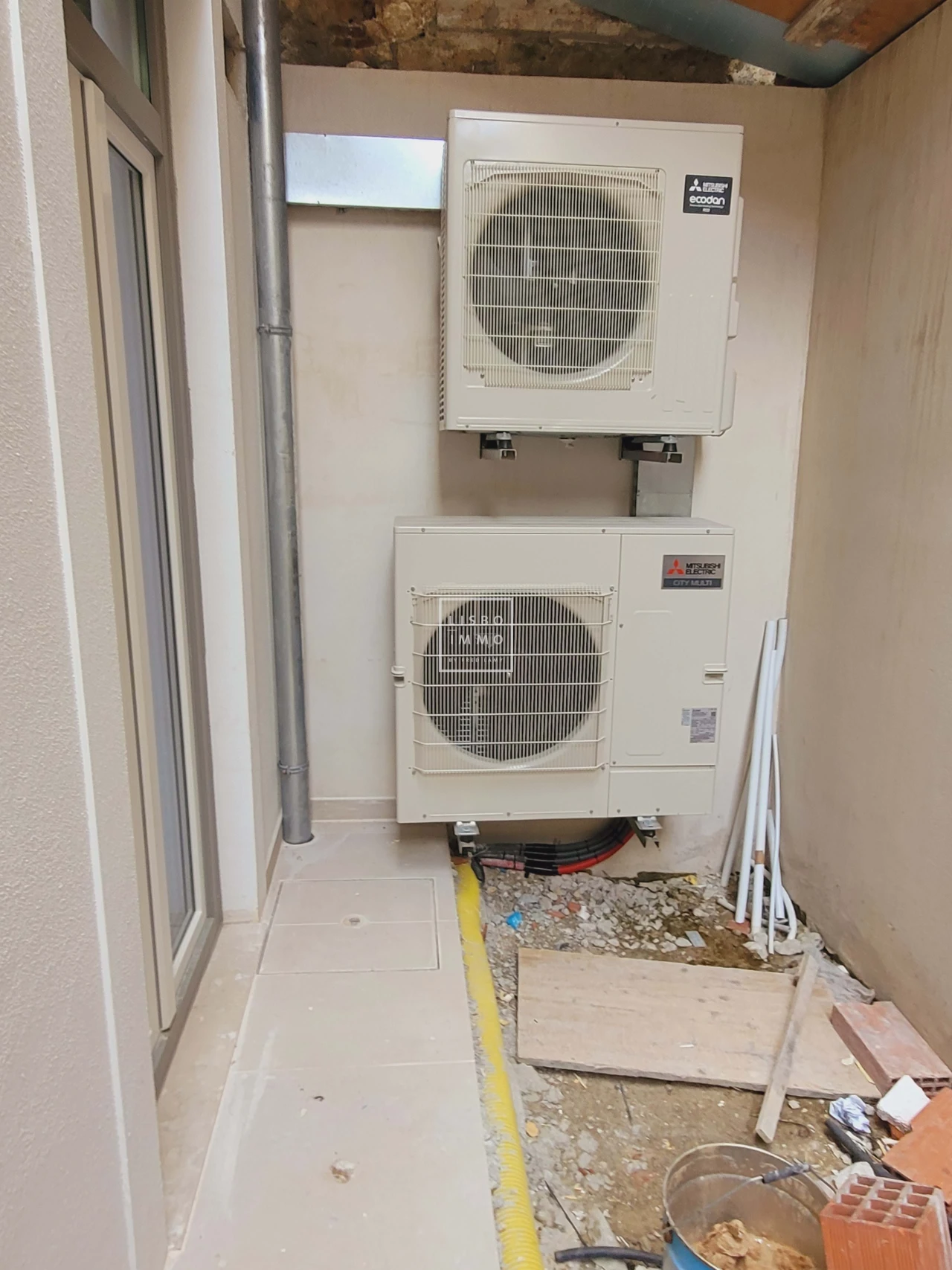 Moradia T5 para Venda em Misericórdia Foto 24