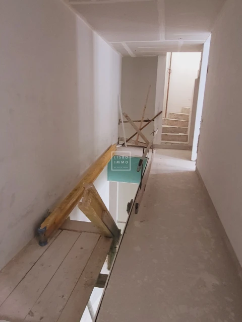 Moradia T5 para Venda em Misericórdia