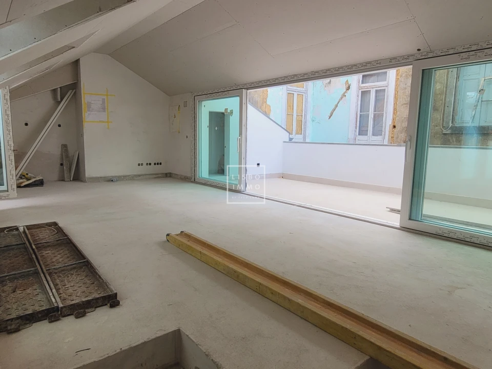 Moradia T5 para Venda em Misericórdia Foto 29