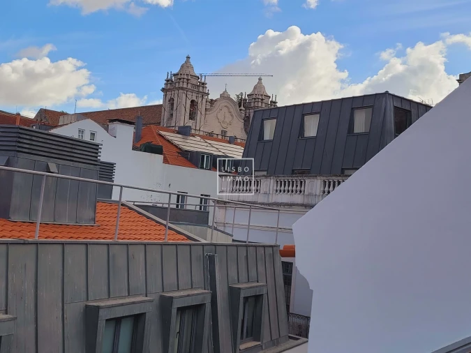 Moradia T5 para Venda em Misericórdia Foto 31