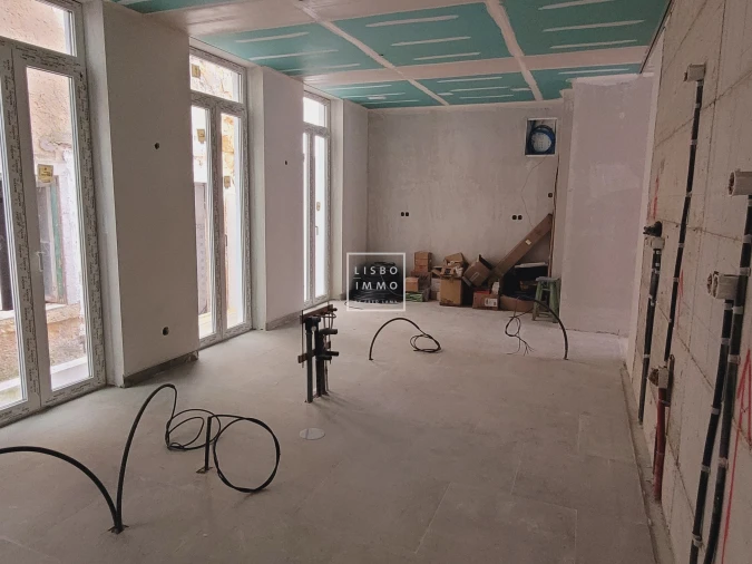 Moradia T5 para Venda em Misericórdia Foto 39