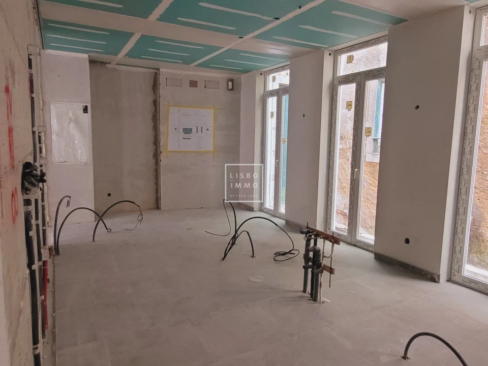 Moradia T5 para Venda em Misericórdia Foto 40