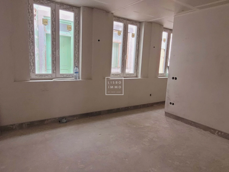 Moradia T5 para Venda em Misericórdia Foto 35